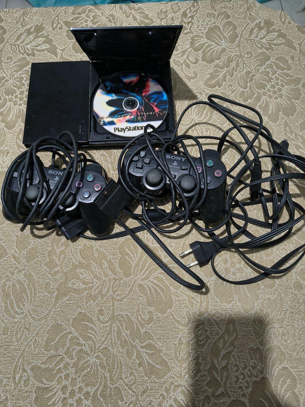 Console PlayStation 2 Slim com Controles